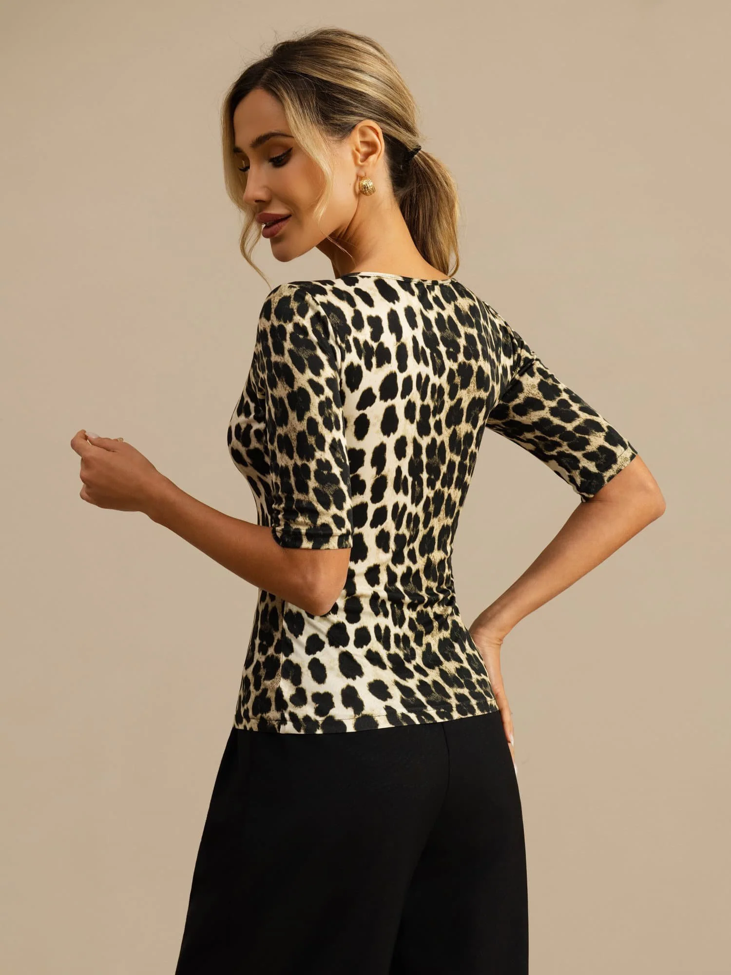 Pure Silk Women's Half Sleeve Scoop Neck Wild Animal Print Top - Image 9