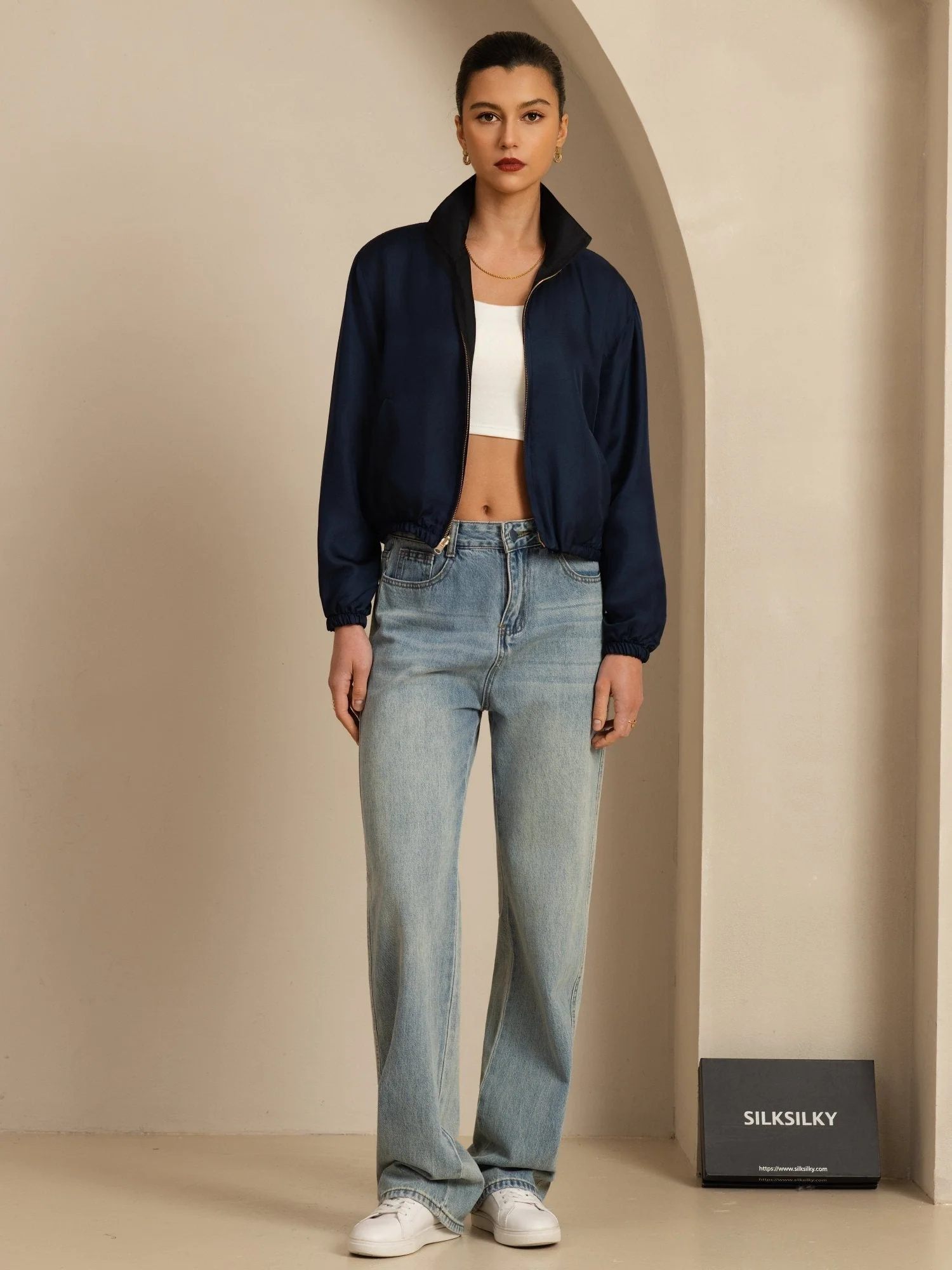 Pure Silk Women's Short Stand Collar Reversible Jacket With Pockets - Image 15