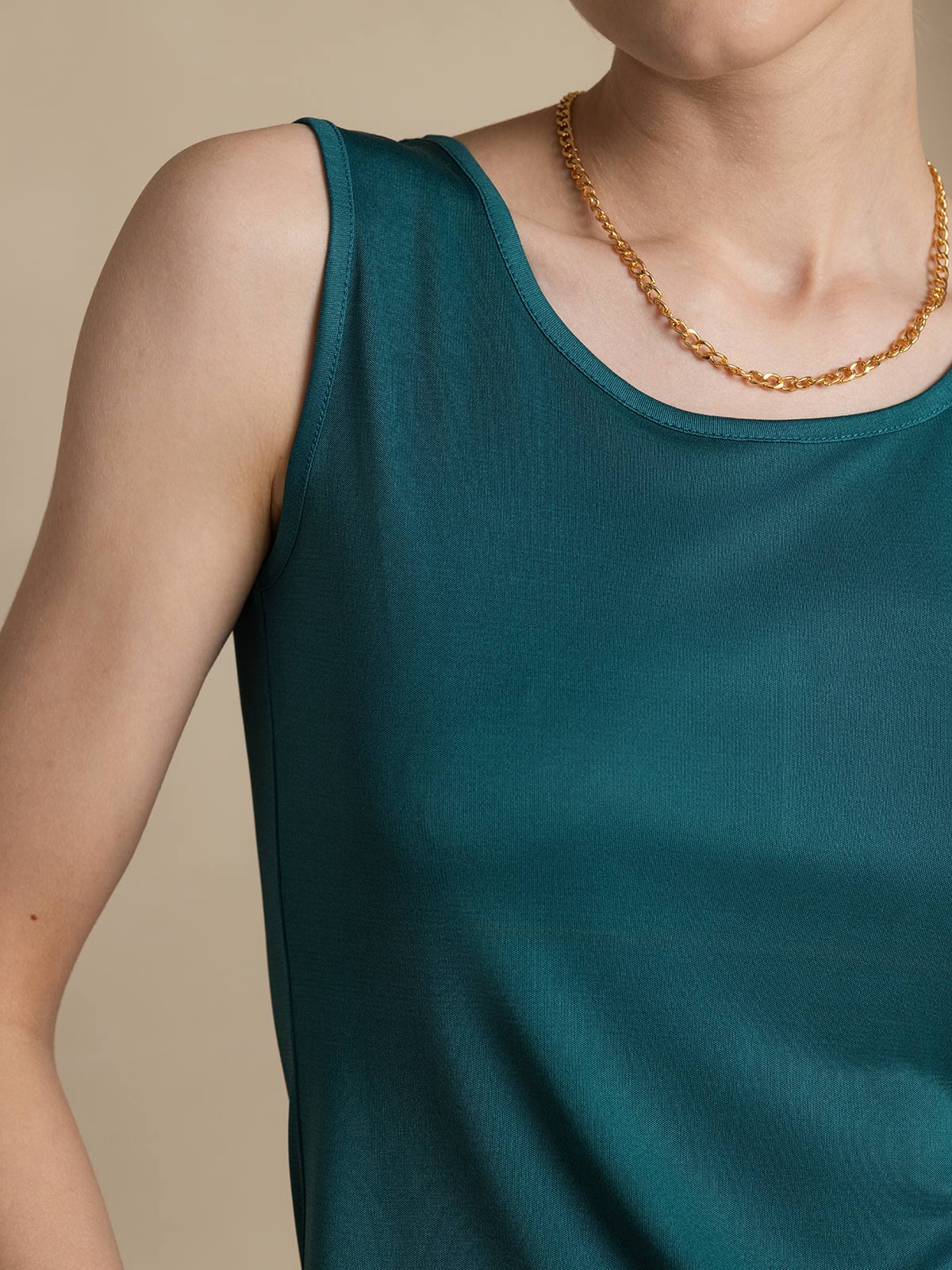 Pure Silk Sleeveless Round Neck Women's Tank Top - Image 55
